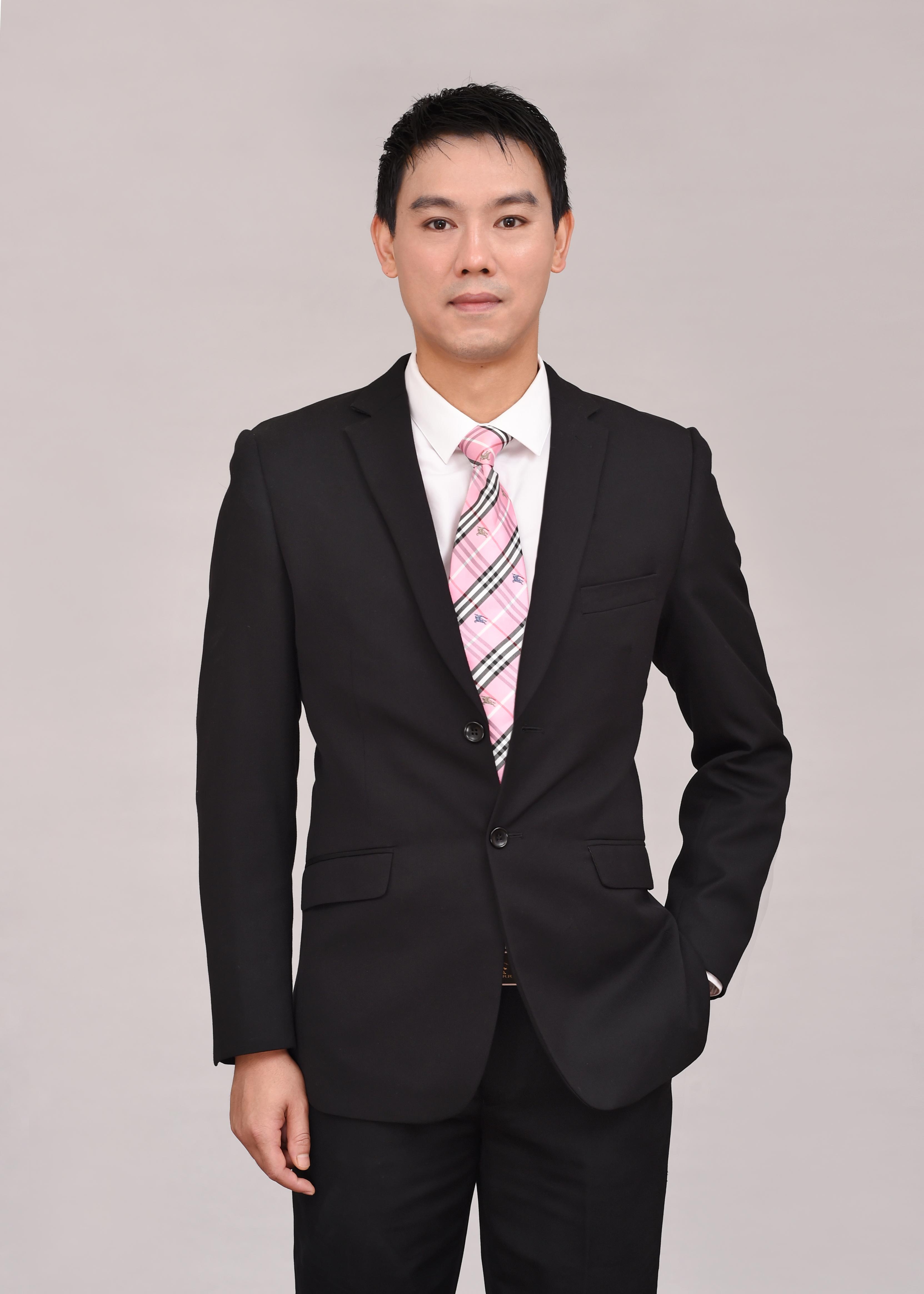 杨华 联合创始人 & 首席运营官